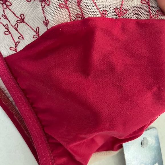 NWT Dot76/ Red satin & lace bralette/ Made in Italy/ Size US M - Picture 11 of 11